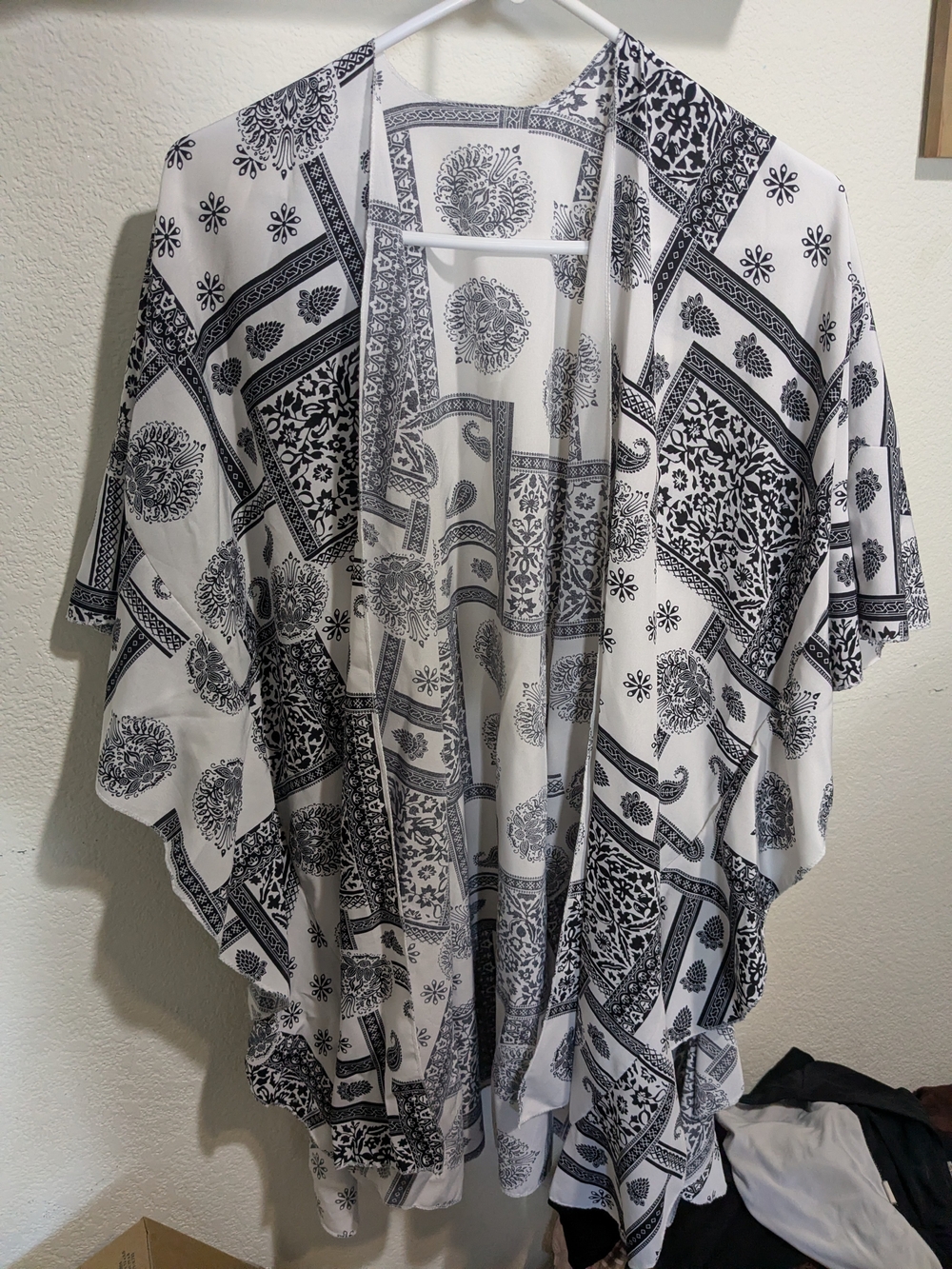 White and Black Printed Kimono-Style Throw
